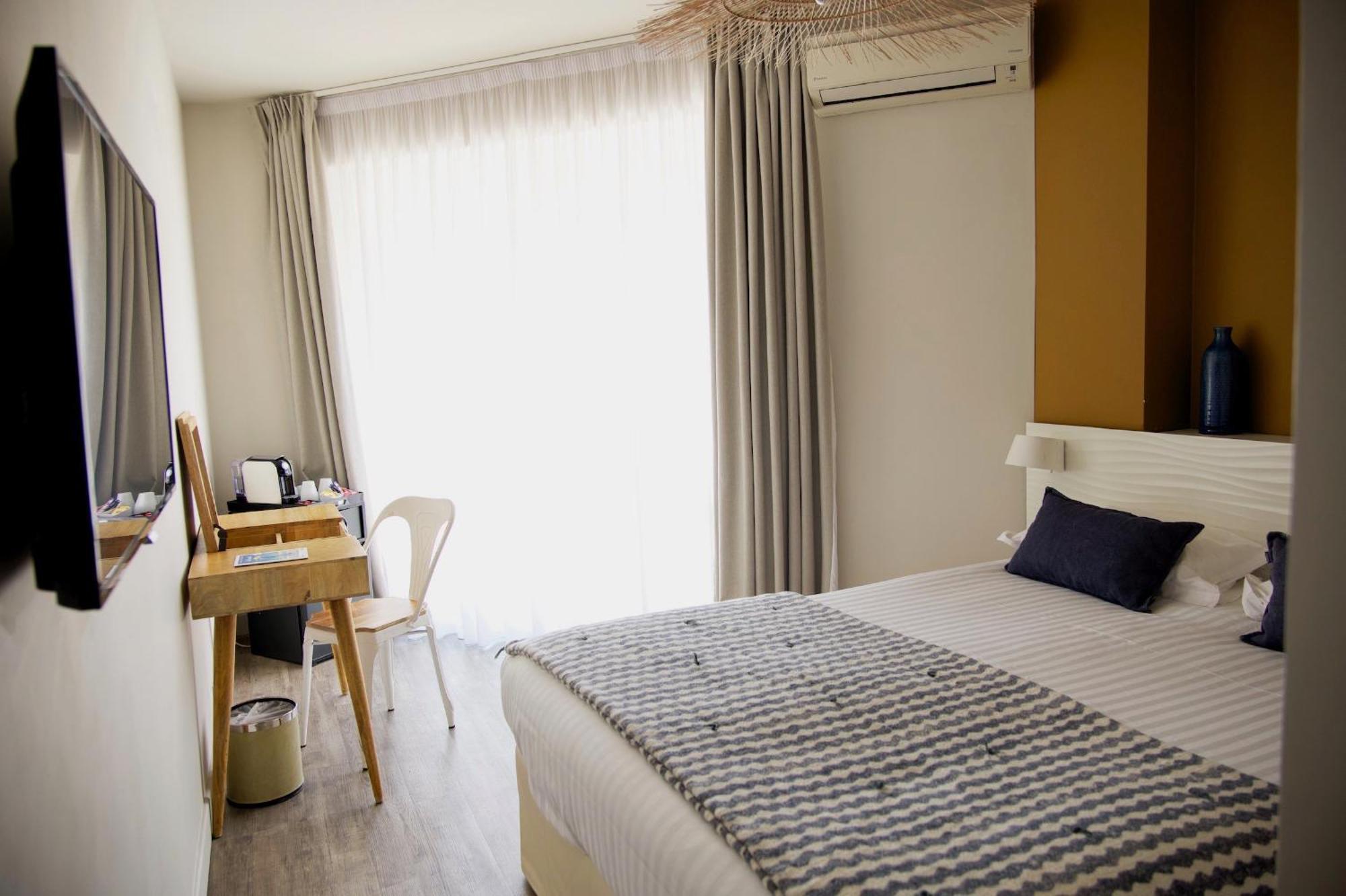 Boutique & La Cap Ferrat
